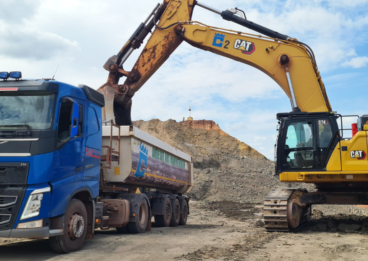 SN Transporte - Steven Niemann Transporte und Vermietung - Ihr zuverlässiger Partner für Ihre Bauvorhaben - Lkw, Bagger